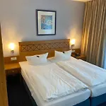 Hotel Strandhotel Seestern 3*