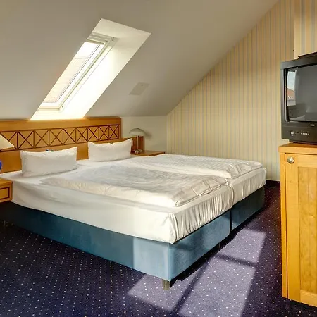 Hotel Strandhotel Seestern 3*