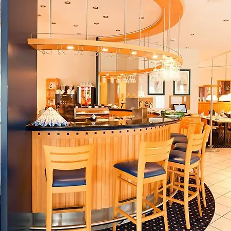 فندق Strandhotel Seestern 3*